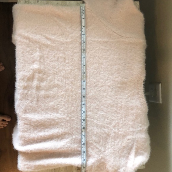 Sweater - Picture 4 of 4